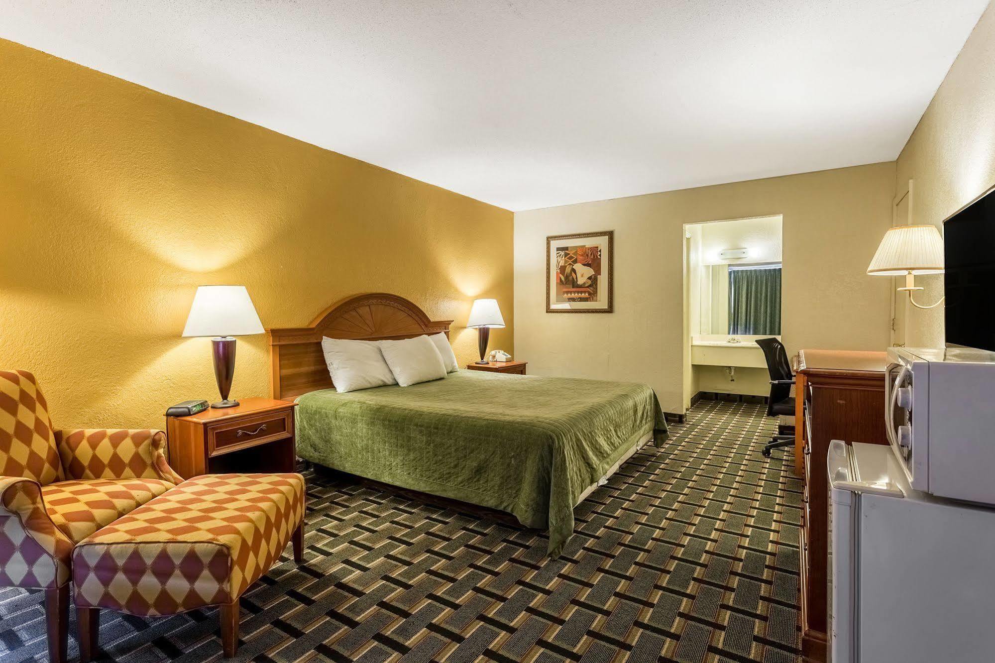 Rodeway Inn Denmark-Jackson Luaran gambar
