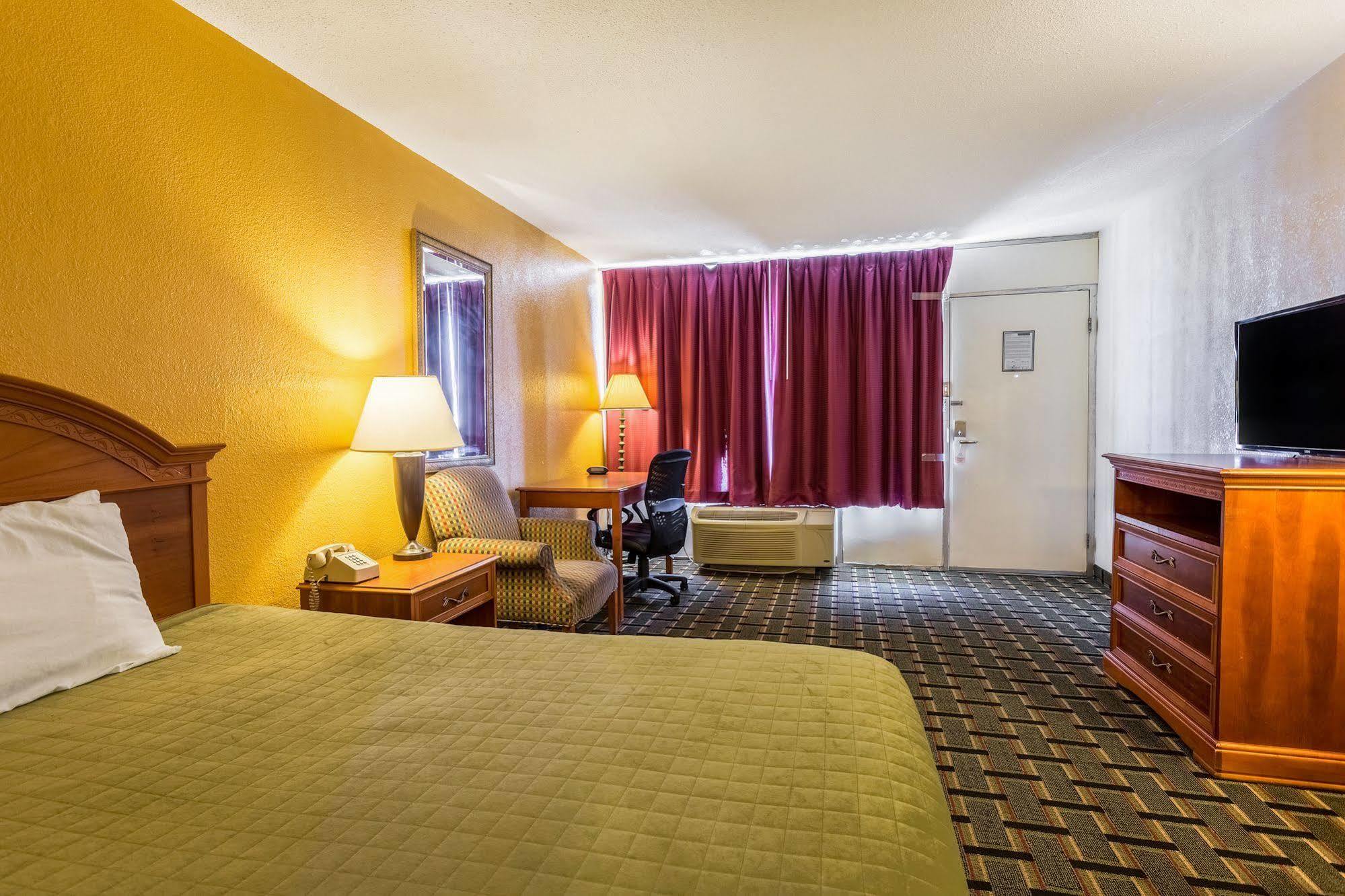 Rodeway Inn Denmark-Jackson Luaran gambar